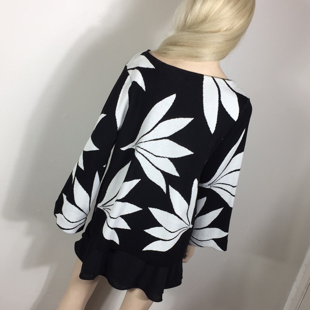 Premise Sweater - image 5